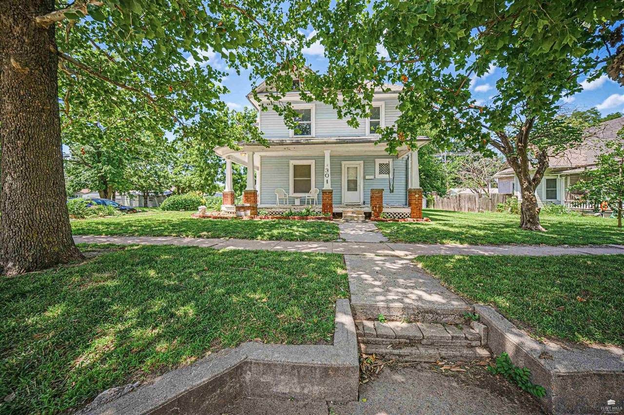 301 North Broadway, Herington, KS 67449
