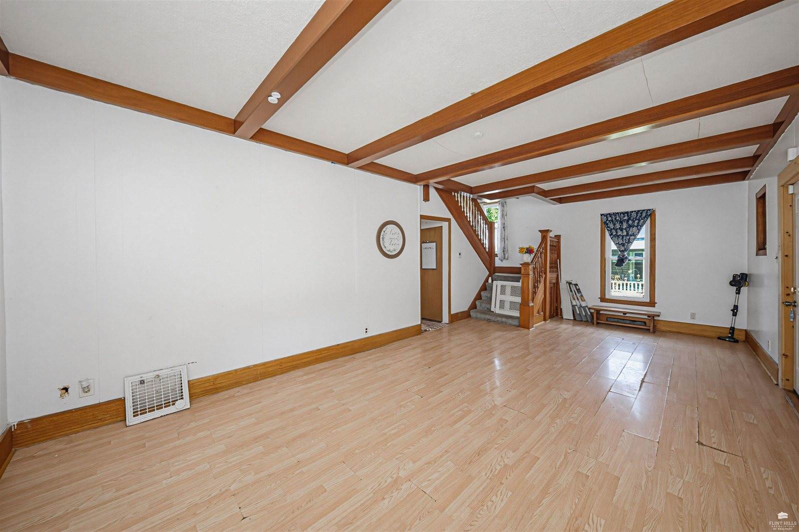 301 North Broadway, Herington, KS 67449