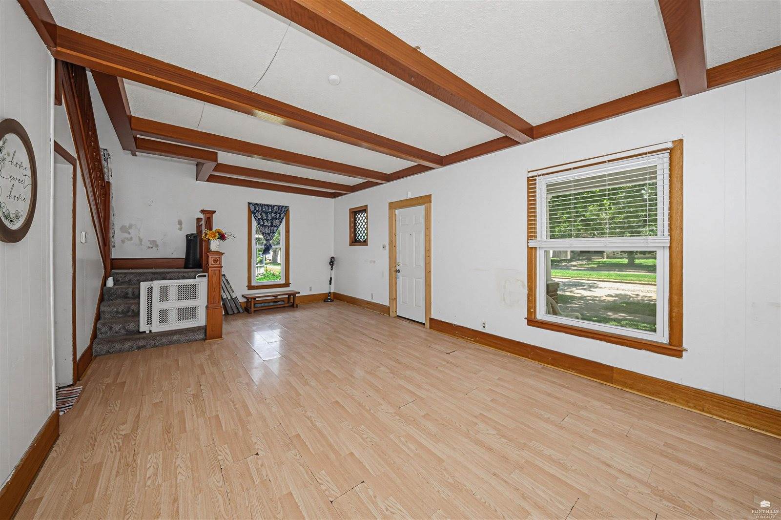 301 North Broadway, Herington, KS 67449