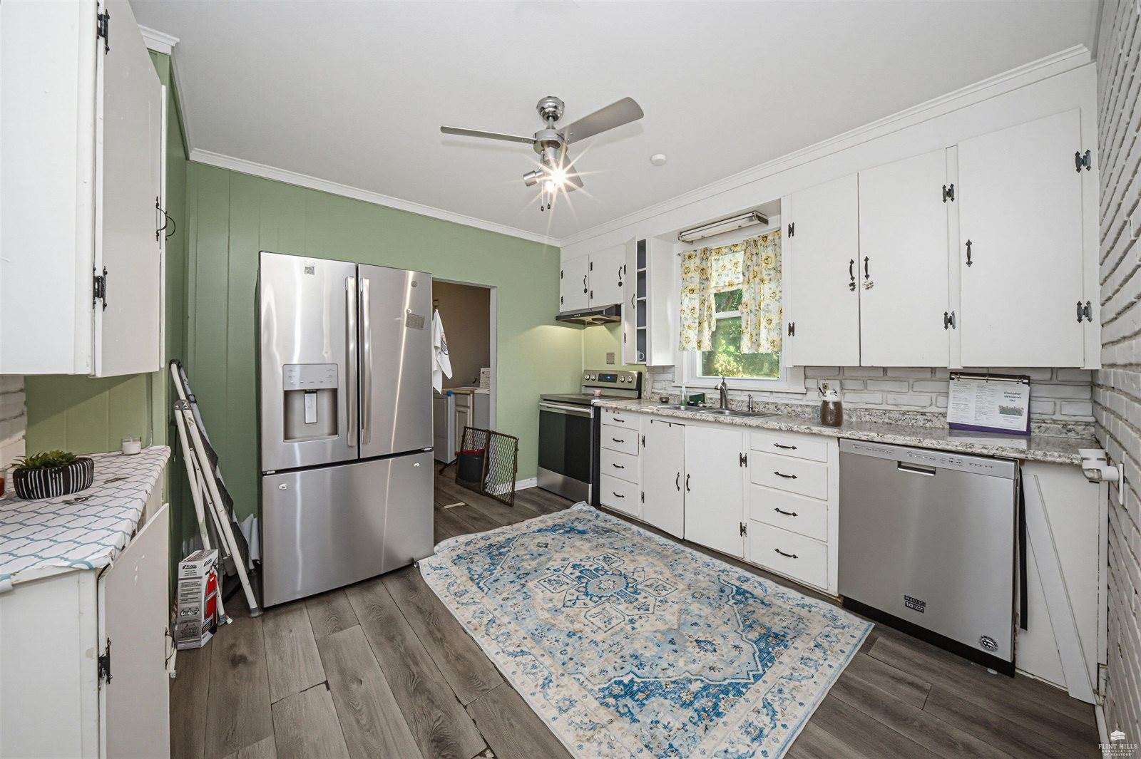 301 North Broadway, Herington, KS 67449