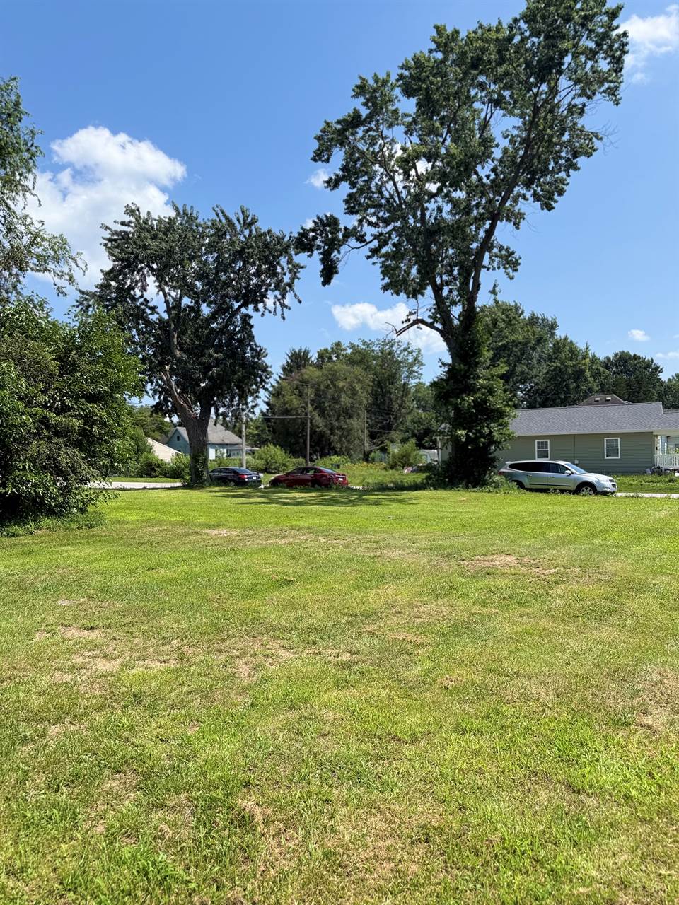 2211 N 14th St, Terre Haute, IN 47804
