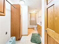 2525 E Thomas Ave, Terre Haute, IN 47805