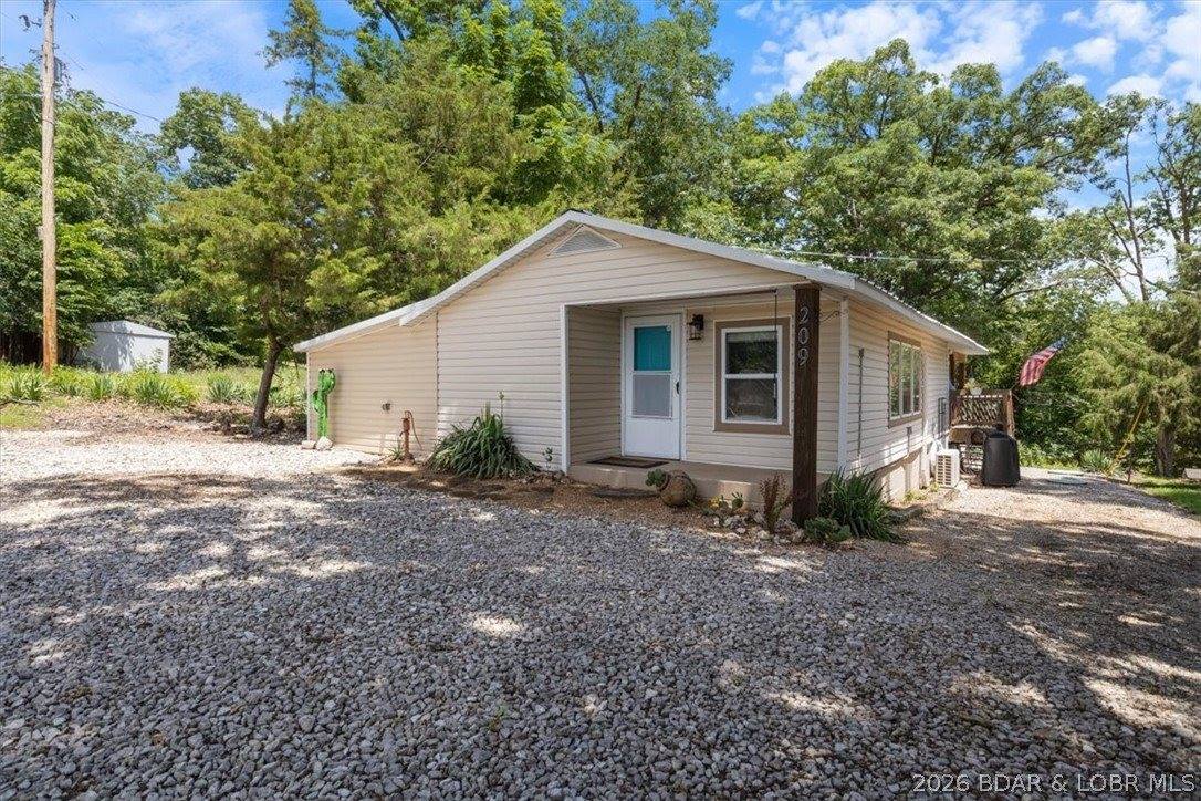 209 Greenbay Terrace, Sunrise Beach, MO 65079