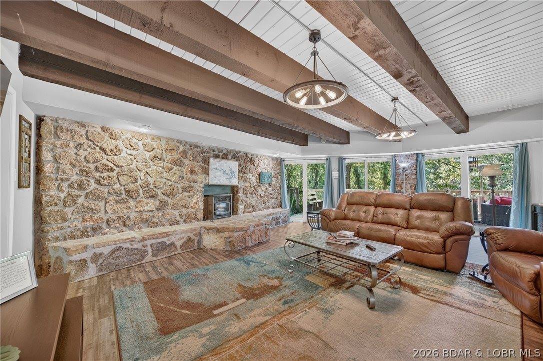 31861 Ginger Road, Gravois Mills, MO 65037
