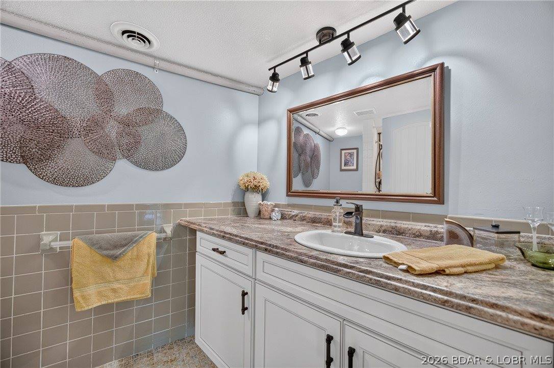 31861 Ginger Road, Gravois Mills, MO 65037