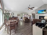 2579 West Fairgrounds Road, Freeport, IL 61032