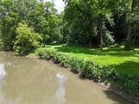 2579 West Fairgrounds Road, Freeport, IL 61032