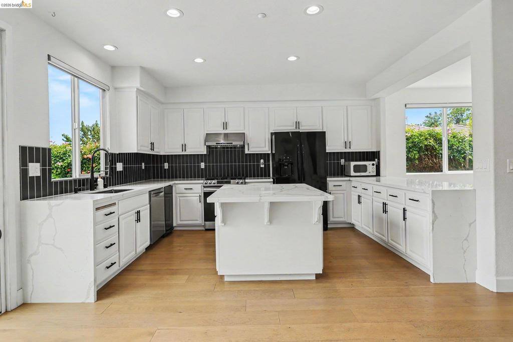 438 Montecito Dr, Brentwood (CC), CA 94513
