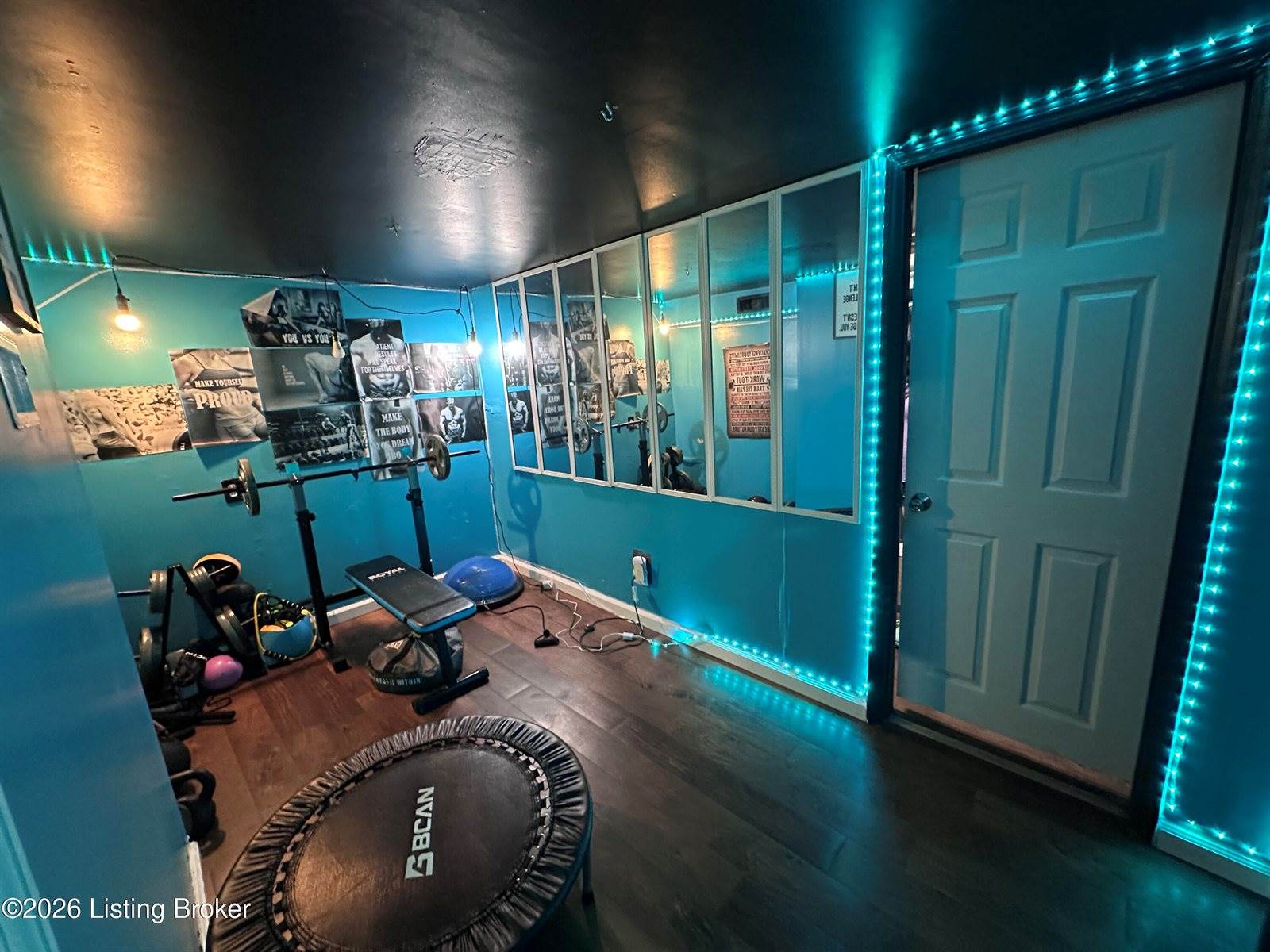 2325 Allen Dr, Lexington, KY 40505