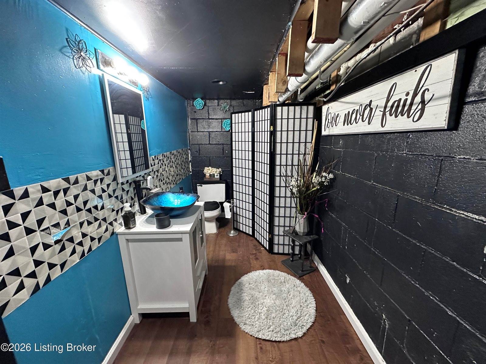 2325 Allen Dr, Lexington, KY 40505