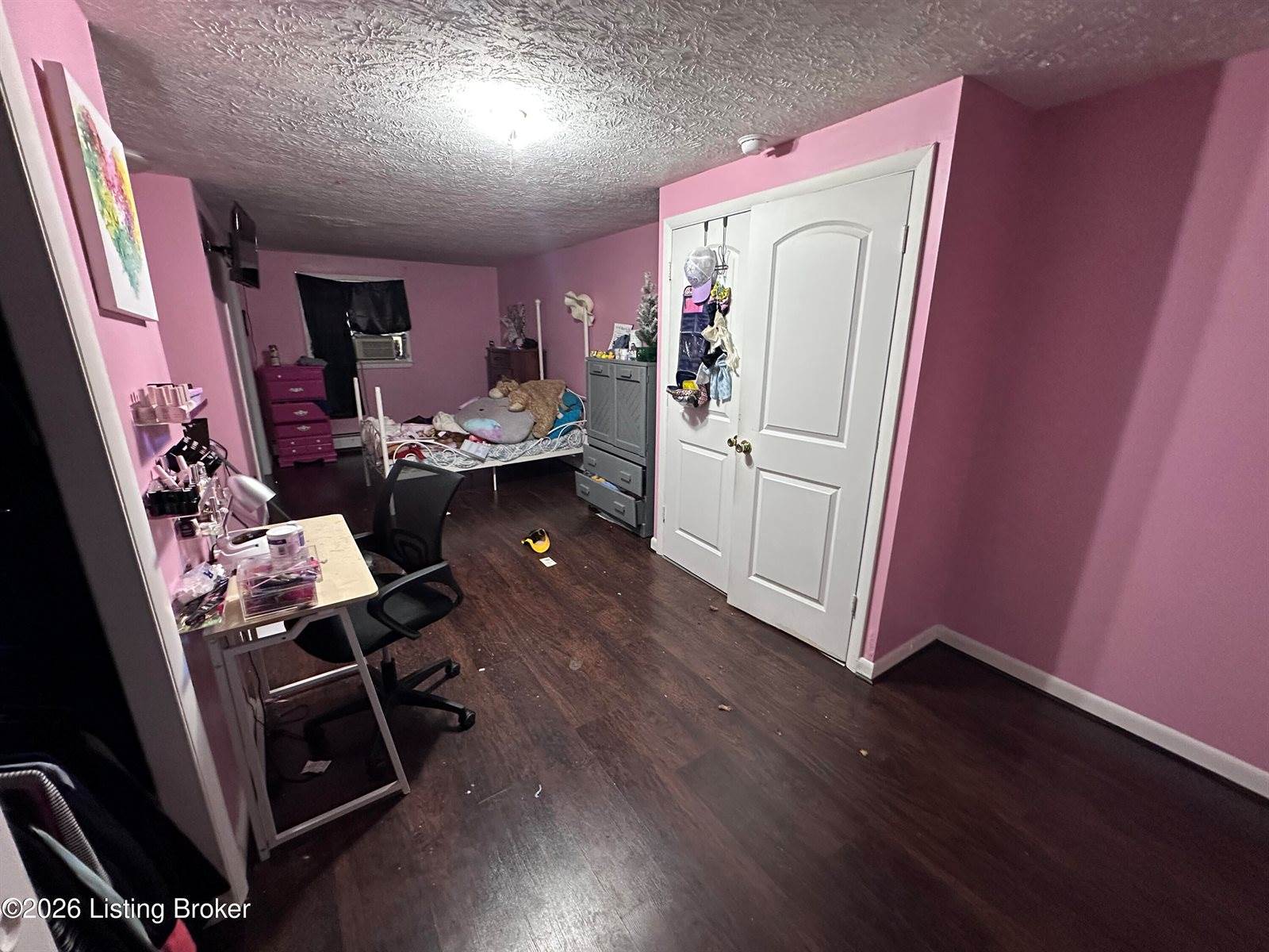 2325 Allen Dr, Lexington, KY 40505