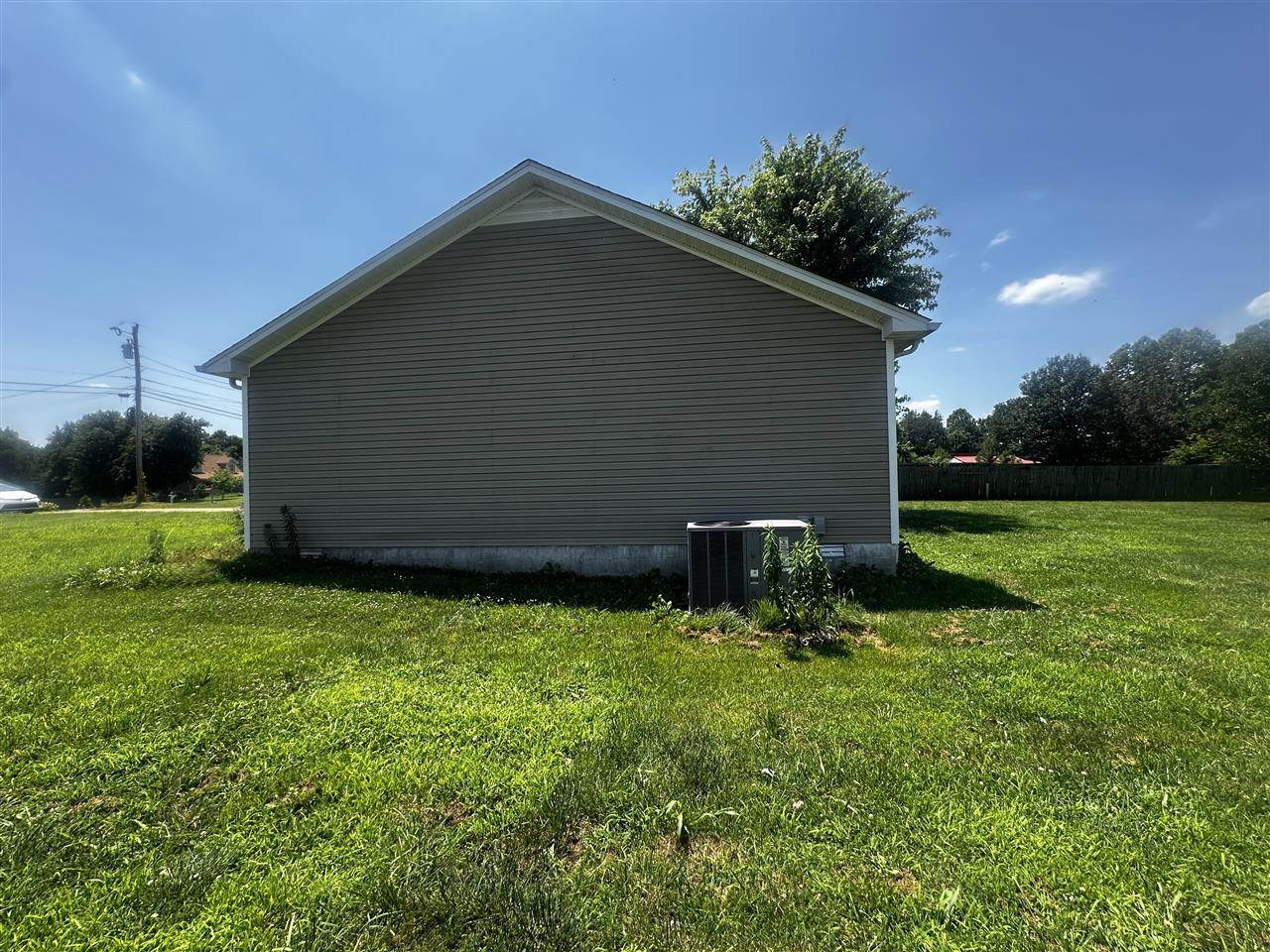 77 Miranda Lane, Cadiz, KY 42211