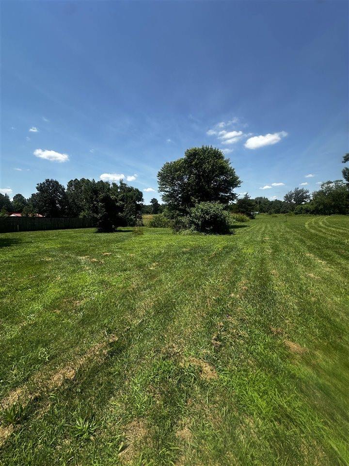 77 Miranda Lane, Cadiz, KY 42211