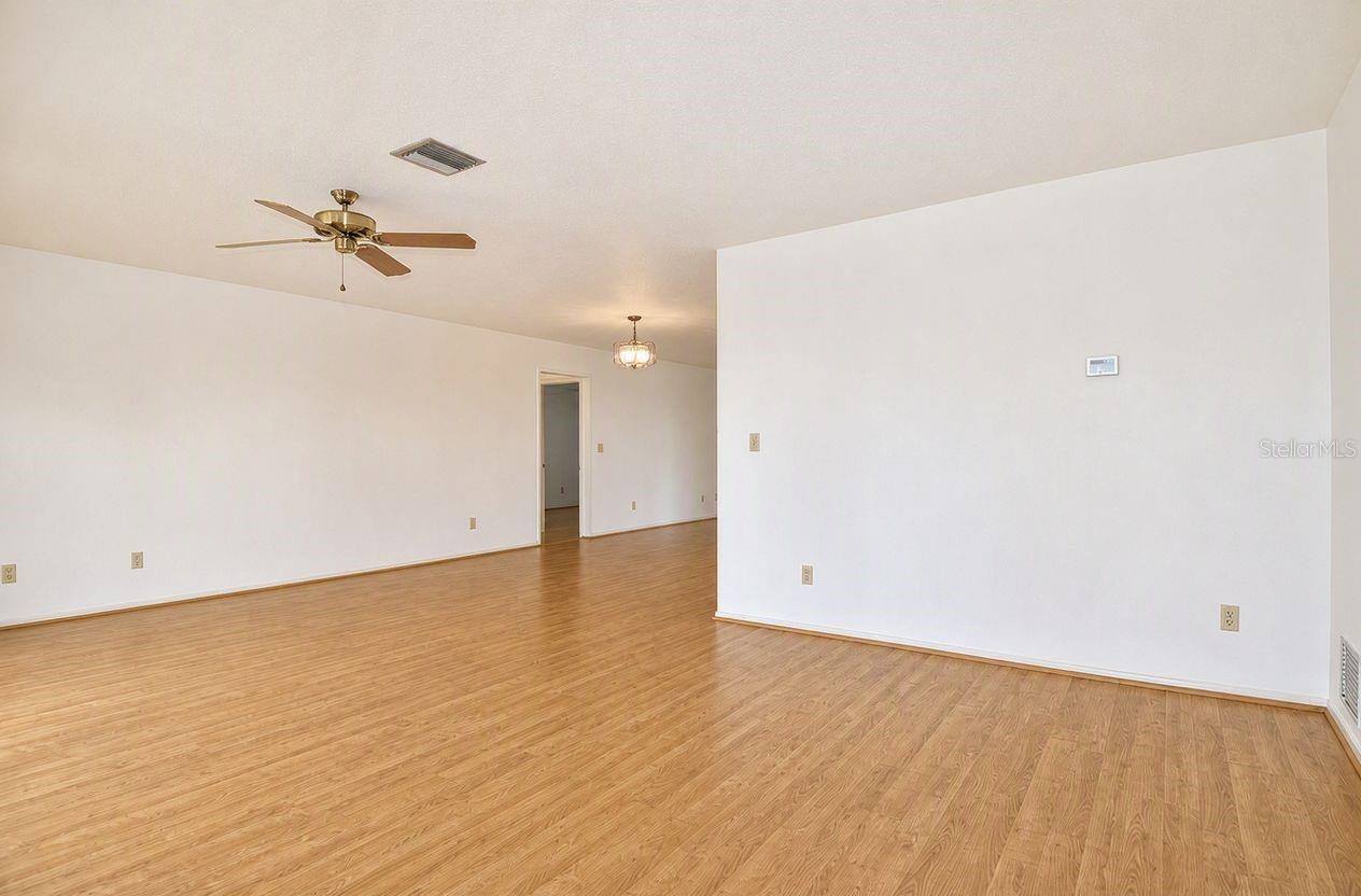 1379 Everest Road, Venice, FL 34293
