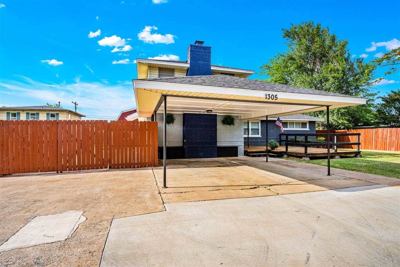 1305 NW Smith Ave, Lawton, OK 73507