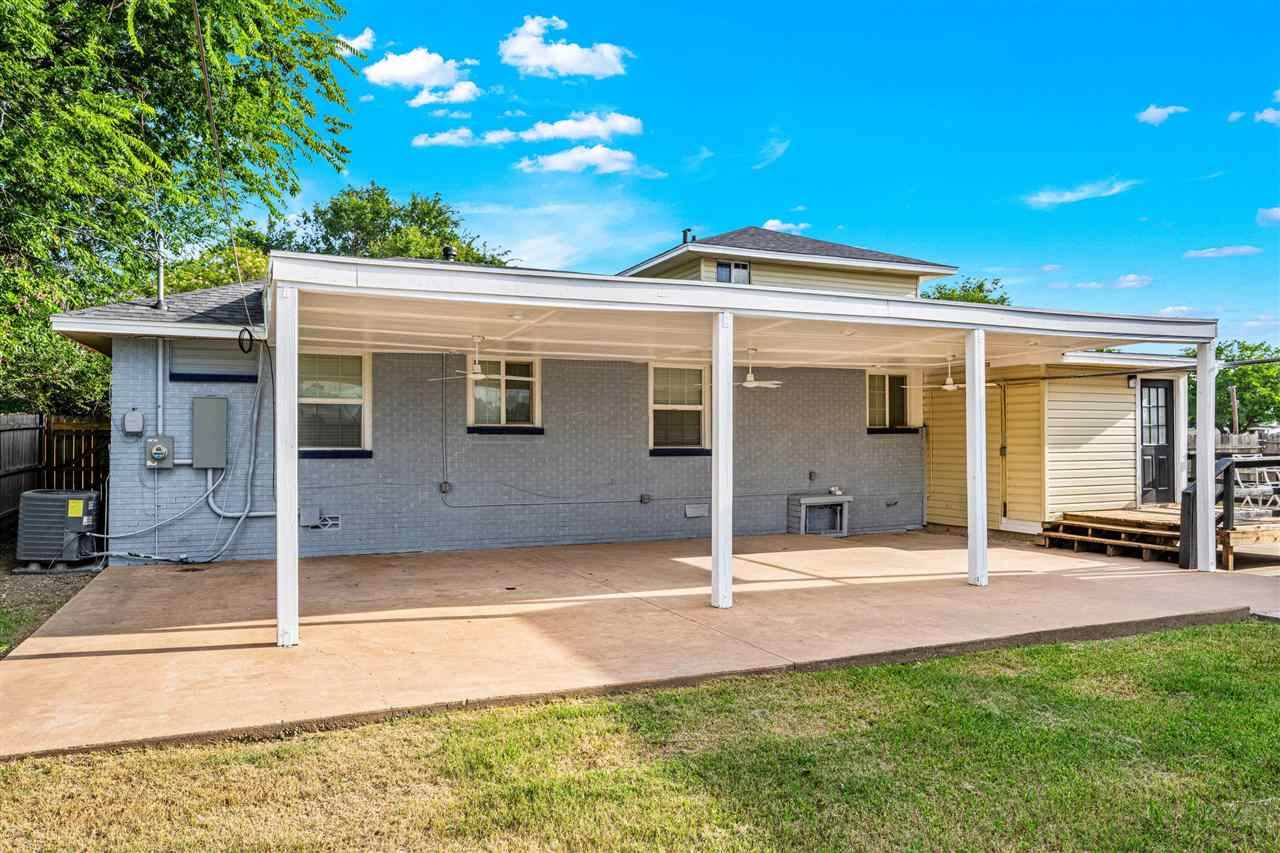 1305 NW Smith Ave, Lawton, OK 73507