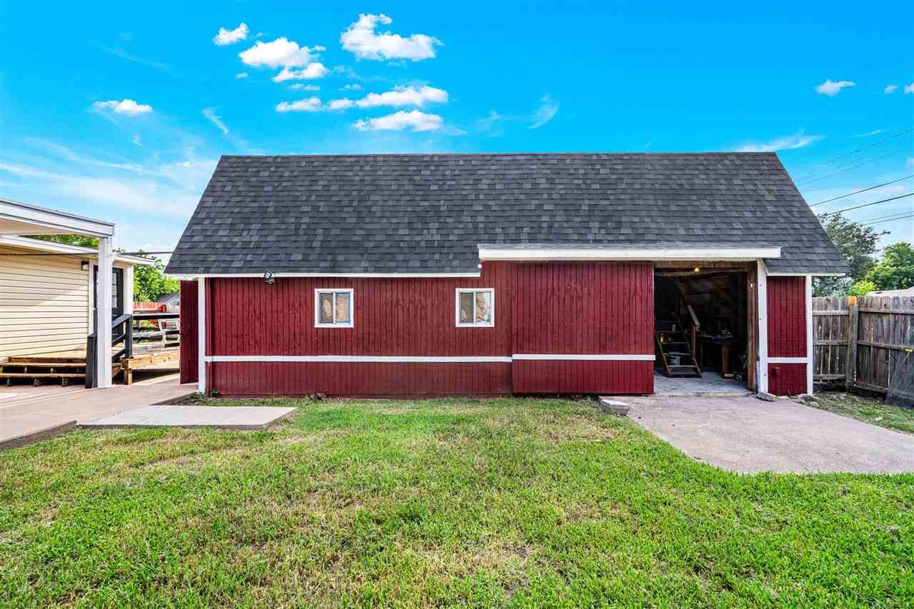 1305 NW Smith Ave, Lawton, OK 73507