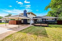 1305 NW Smith Ave, Lawton, OK 73507