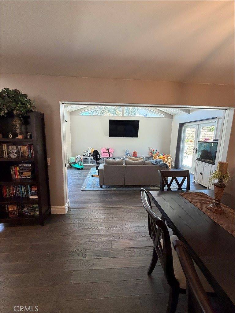 401 meadowbrook Drive, Santa Maria, CA 93455