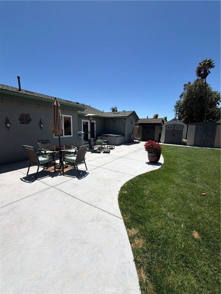 401 meadowbrook Drive, Santa Maria, CA 93455