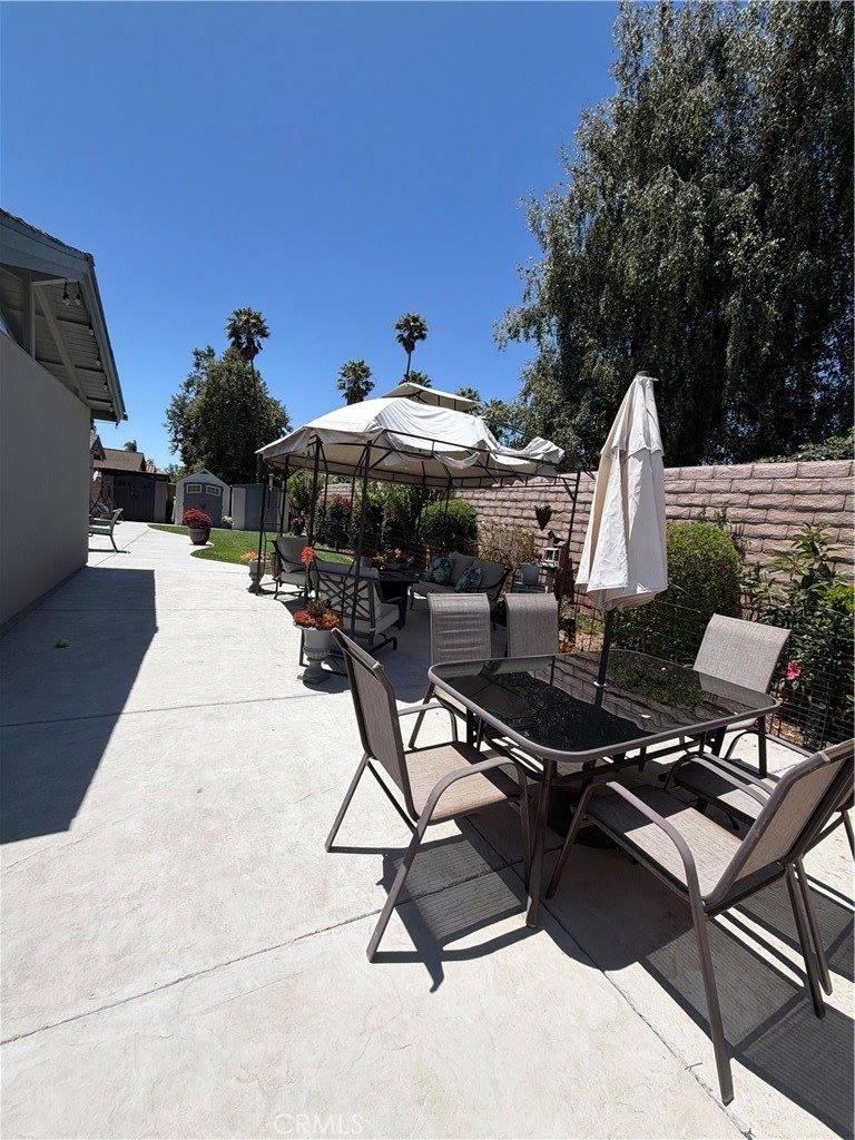 401 meadowbrook Drive, Santa Maria, CA 93455
