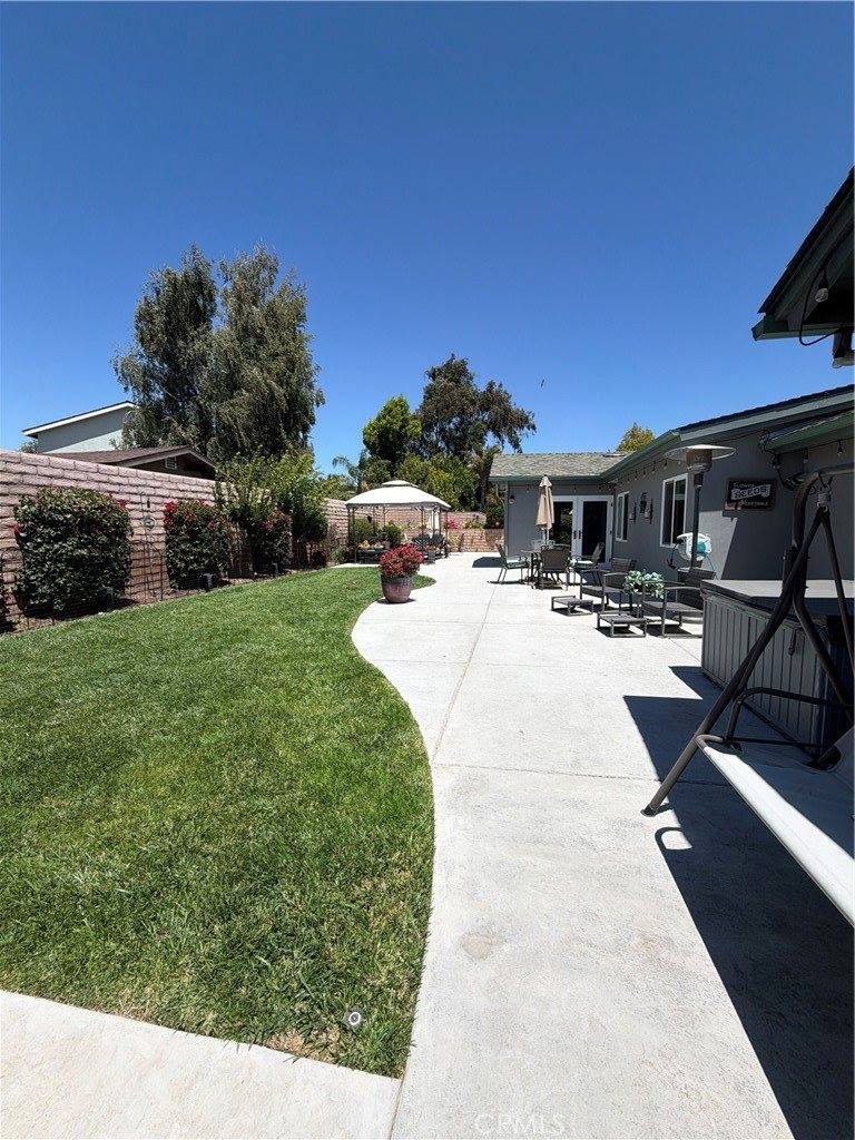 401 meadowbrook Drive, Santa Maria, CA 93455