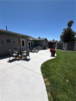 401 meadowbrook Drive, Santa Maria, CA 93455