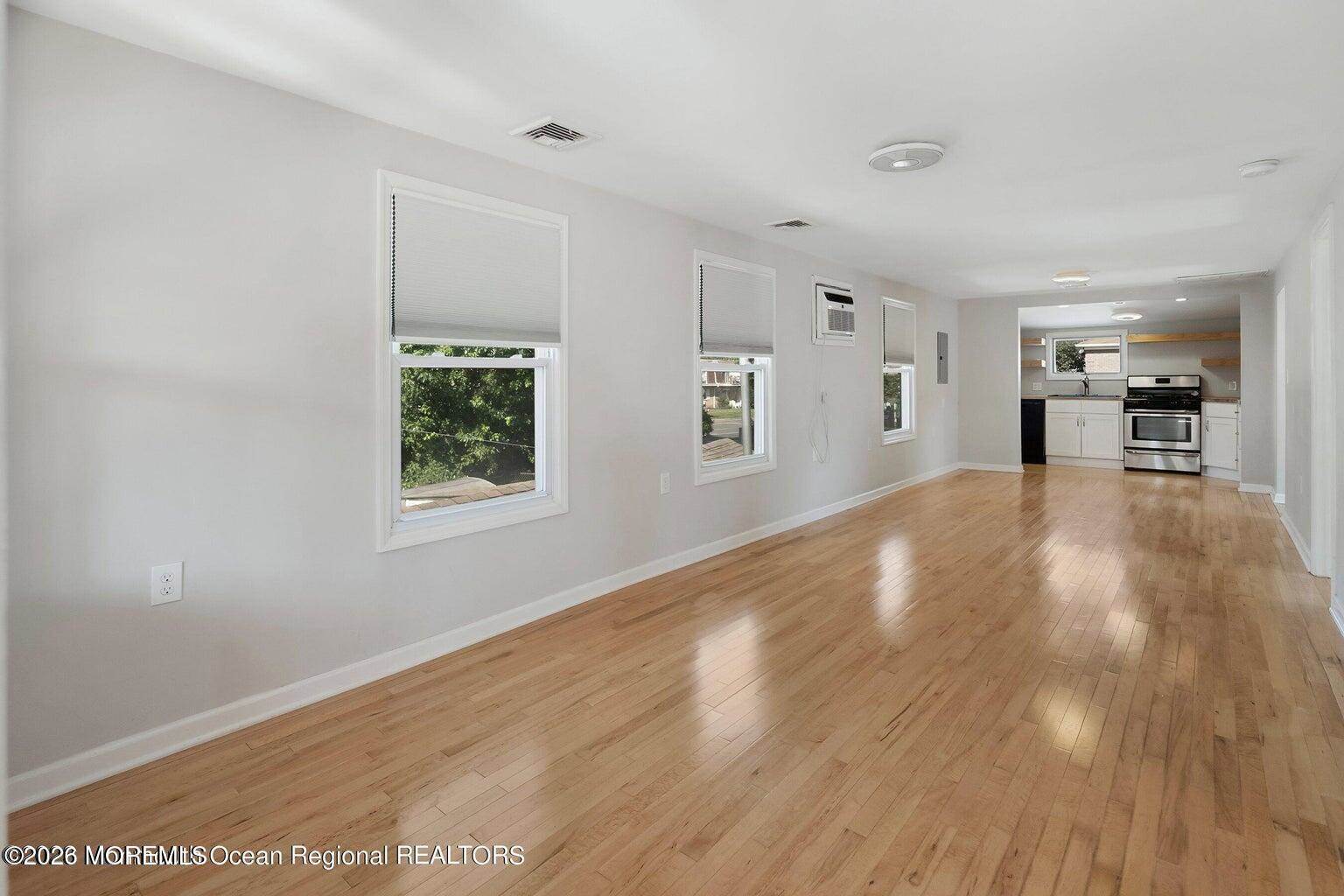 9 Gravelly Point Road, Highlands, NJ 07732