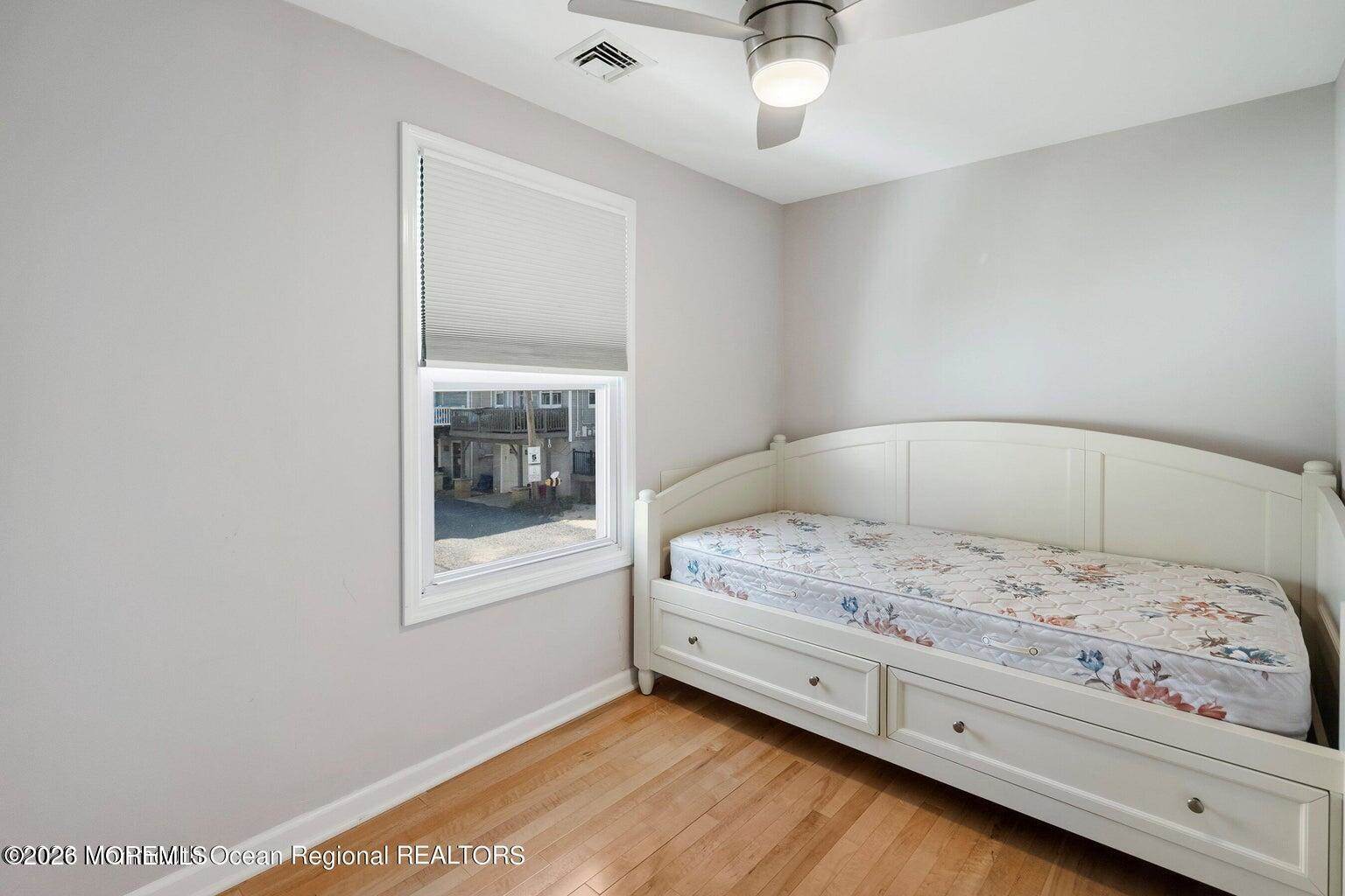 9 Gravelly Point Road, Highlands, NJ 07732