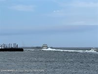 9 Gravelly Point Road, Highlands, NJ 07732
