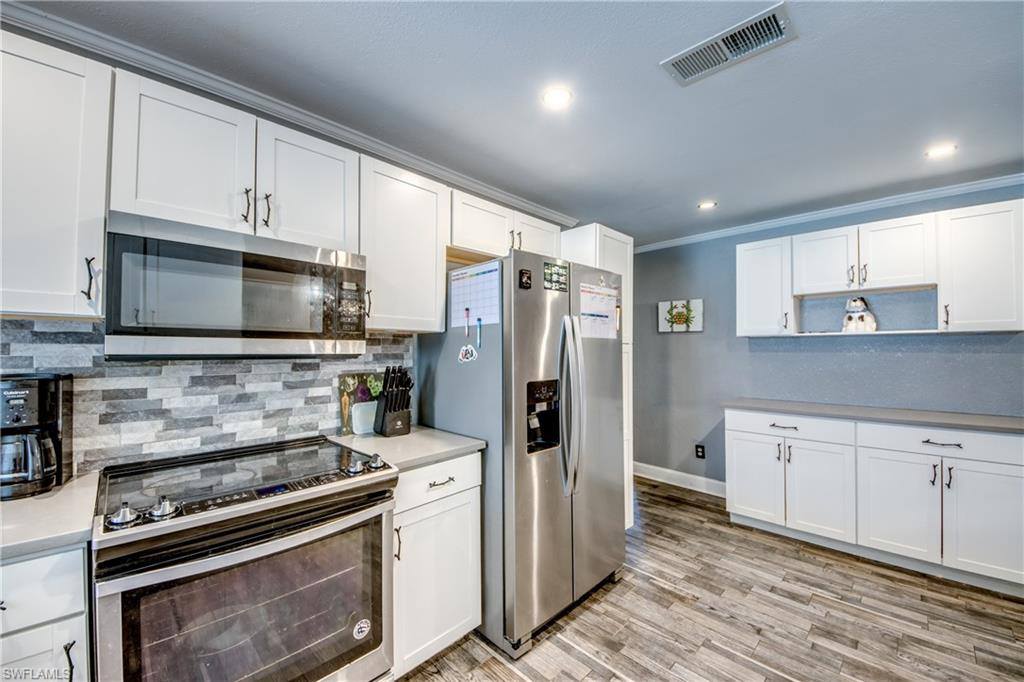 1131 SE 34th St, Cape Coral, FL 33904