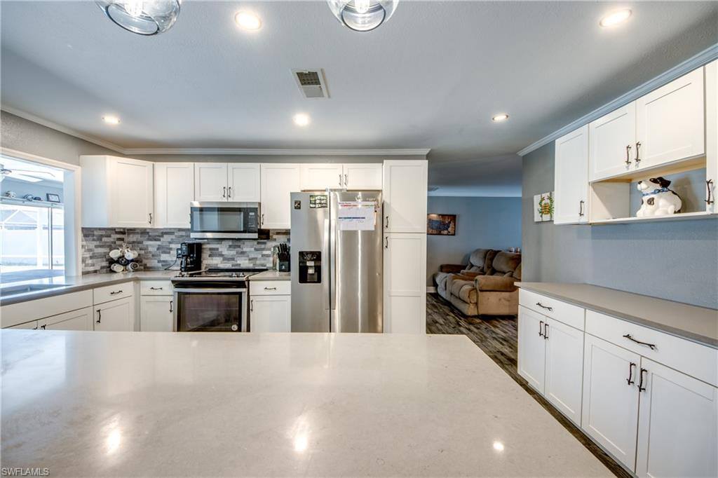 1131 SE 34th St, Cape Coral, FL 33904