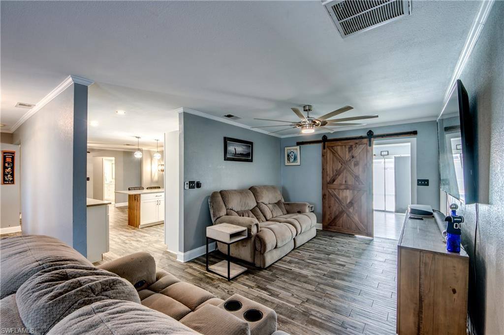 1131 SE 34th St, Cape Coral, FL 33904