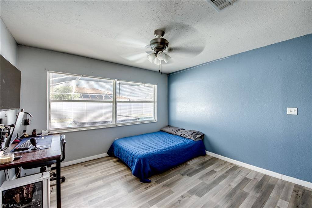 1131 SE 34th St, Cape Coral, FL 33904