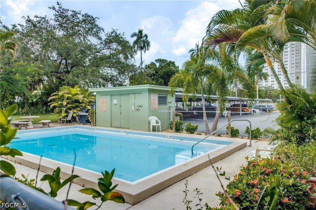 2544 1st Street, Fort Myers, FL 33901