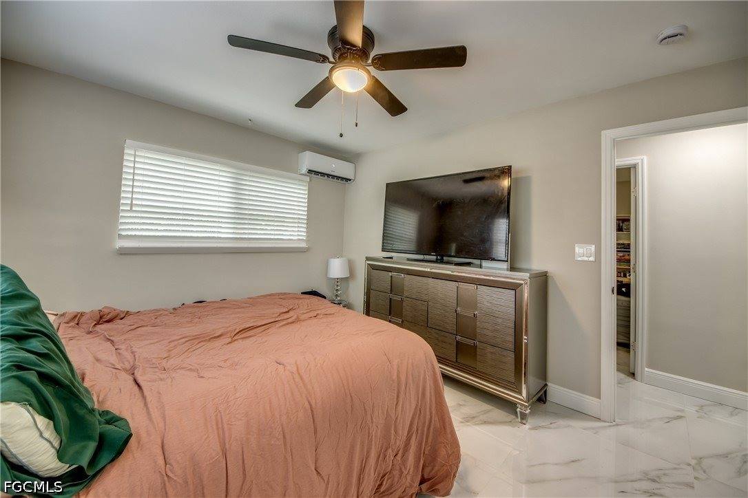 2544 1st Street, Fort Myers, FL 33901