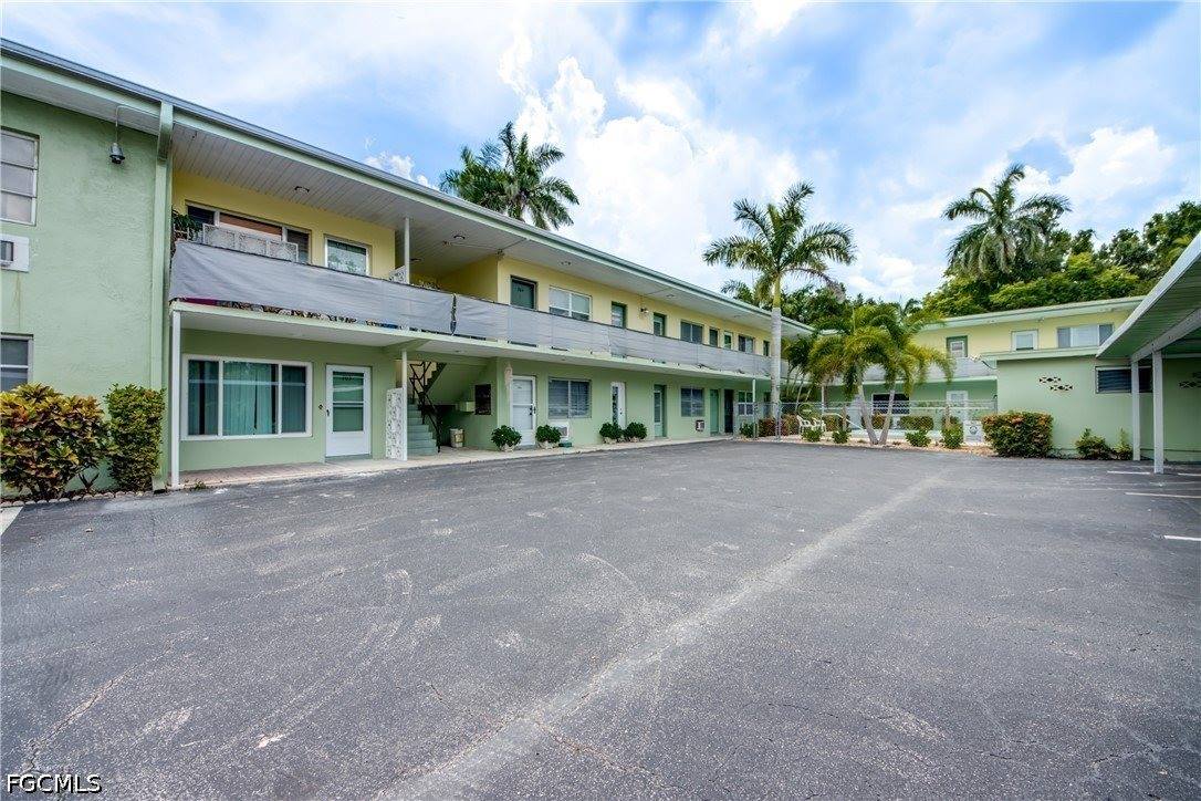 2544 1st Street, Fort Myers, FL 33901