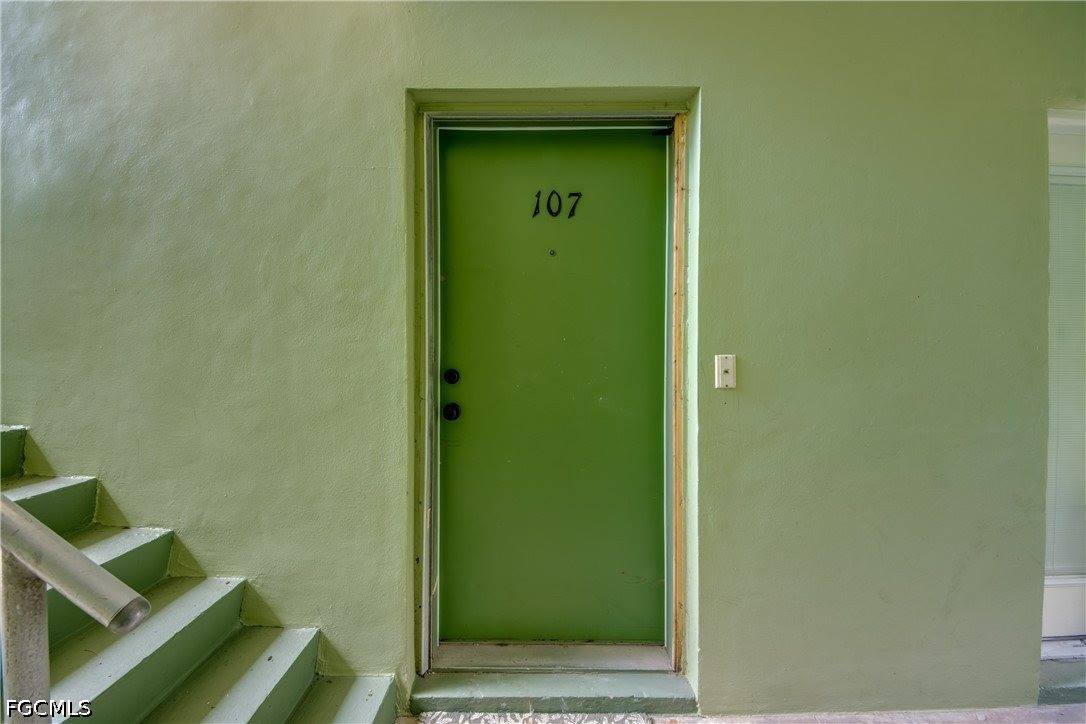 2544 1st Street, Fort Myers, FL 33901