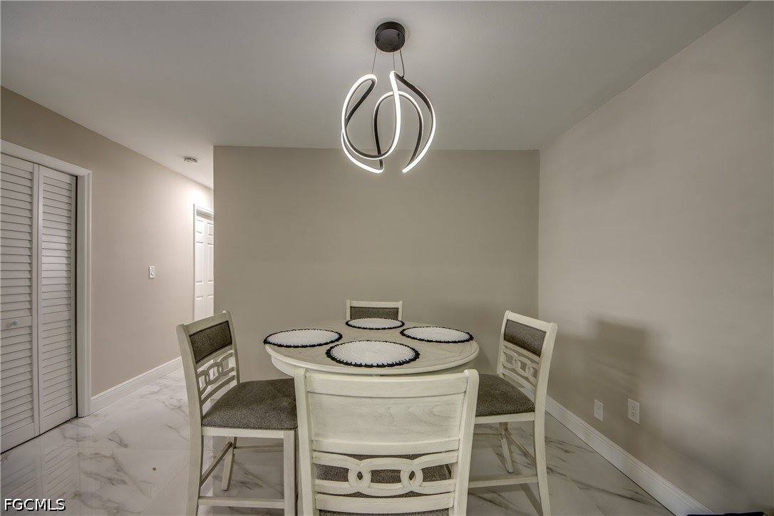 2544 1st Street, Fort Myers, FL 33901