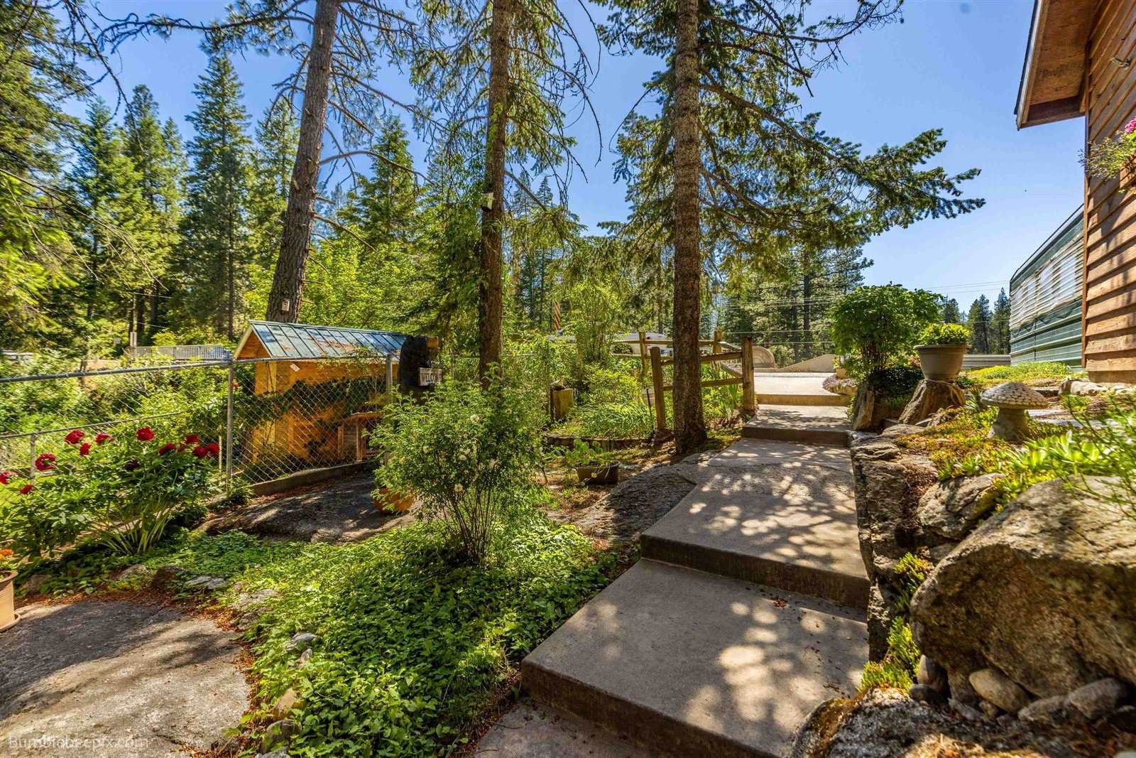 6872 Fertile Valley Rd, Newport, WA 99156