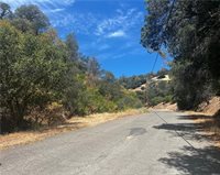 12225 Mount View Drive, Clearlake Oaks, CA 95423