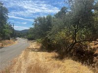 12225 Mount View Drive, Clearlake Oaks, CA 95423