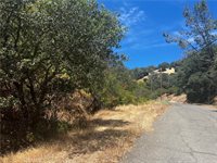 12225 Mount View Drive, Clearlake Oaks, CA 95423