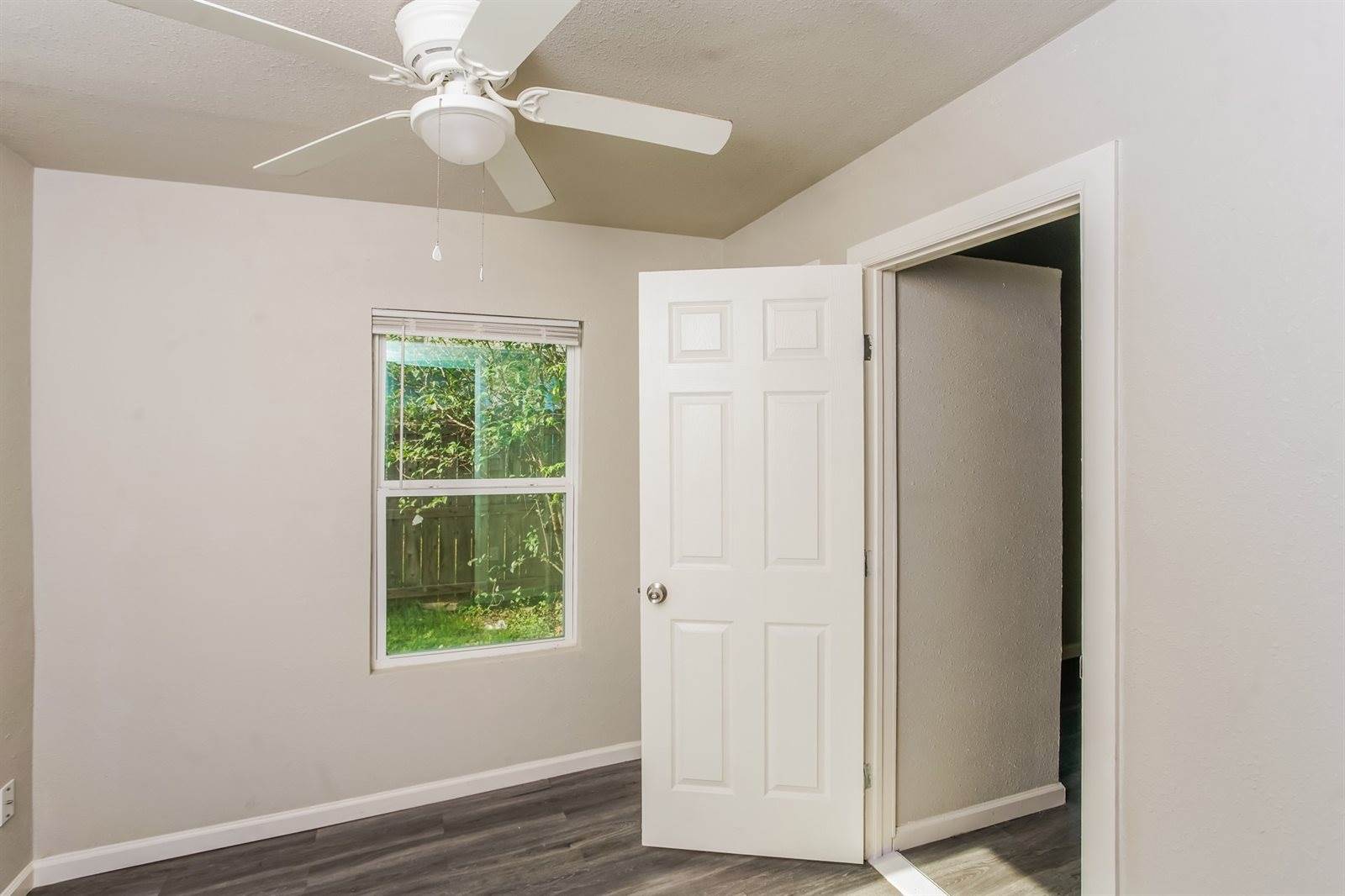 2402 Summer Avenue, Waco, TX 76708