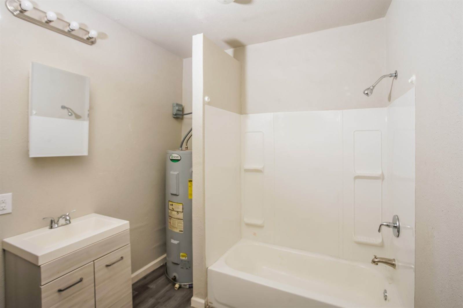 2402 Summer Avenue, Waco, TX 76708