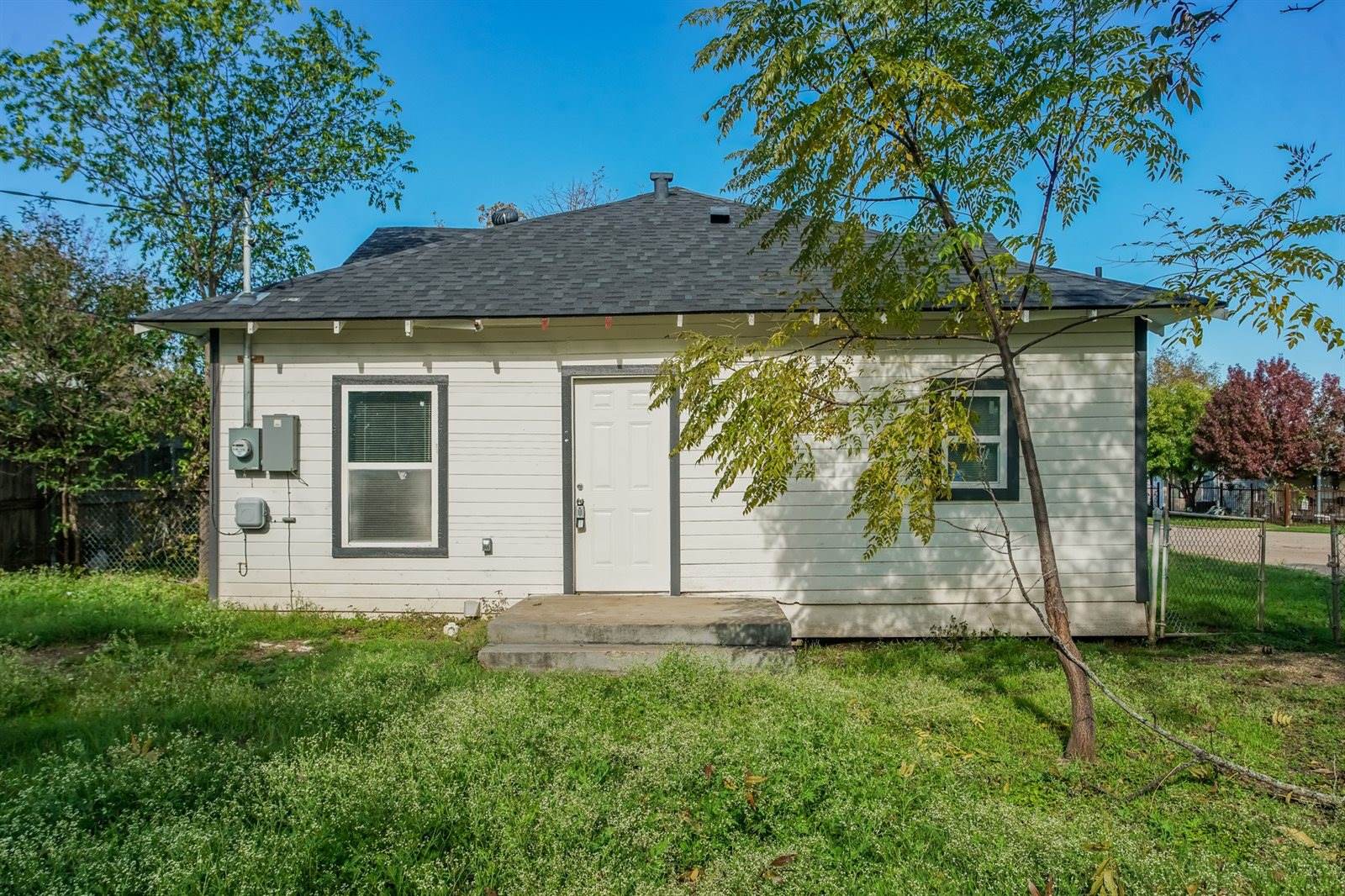 2402 Summer Avenue, Waco, TX 76708