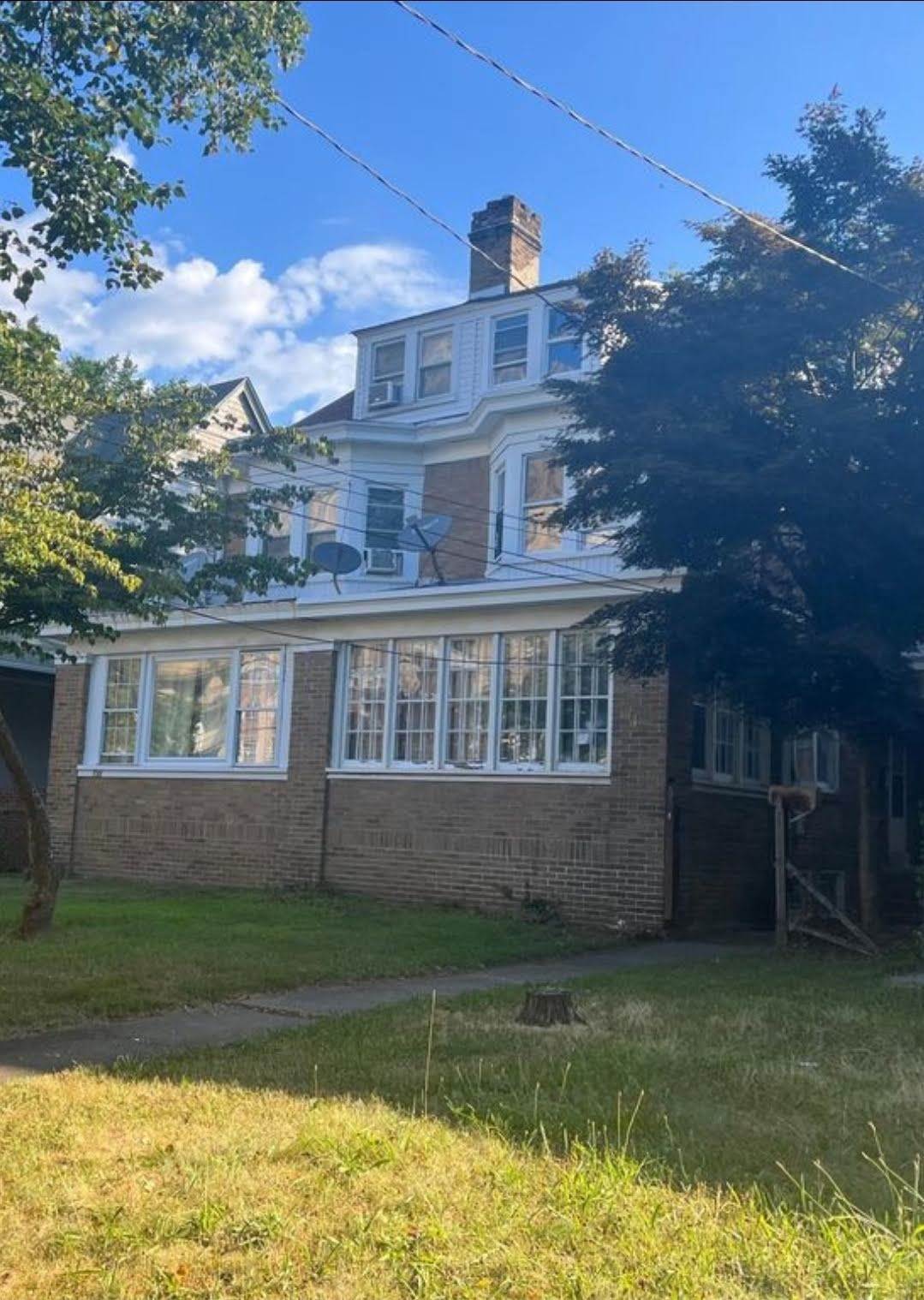 718 W State Street, Trenton, NJ 08618