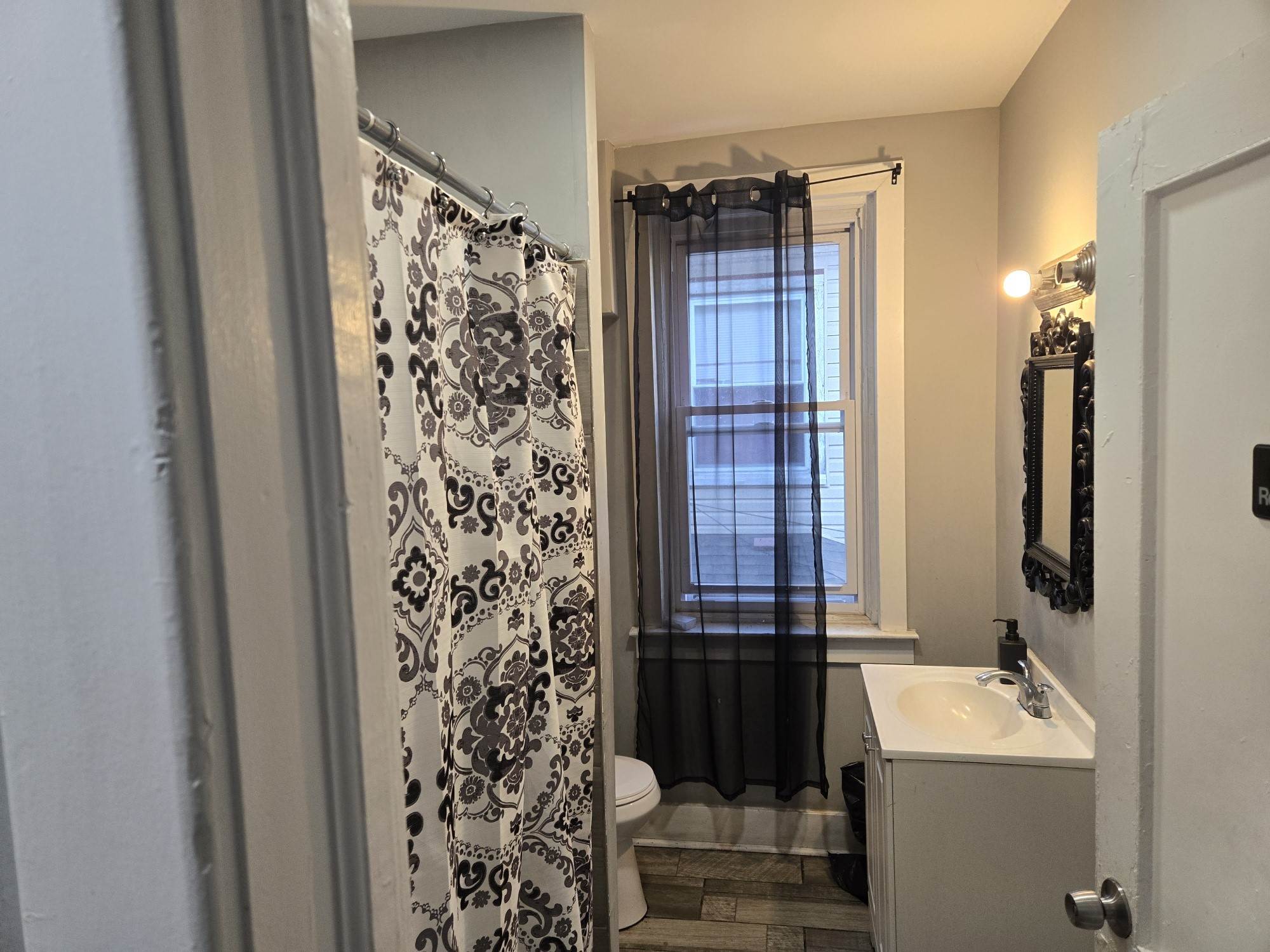 718 W State Street, Trenton, NJ 08618