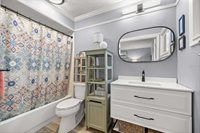1598 NW 19TH Circle, Gainesville, FL 32605