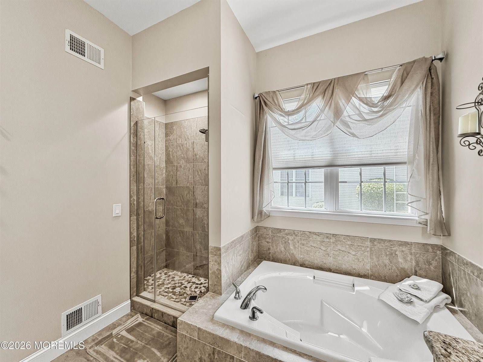 11 Sawgrass Street, Jackson, NJ 08527